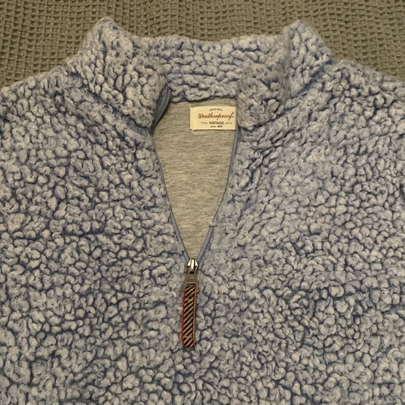 Fuzzy pullover - Picture 2 of 3